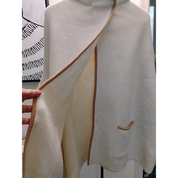 NWT Lauren Conrad Knit Riding Cape. One Size. Sweater. Poncho. Fall Sweater. - Picture 2 of 13